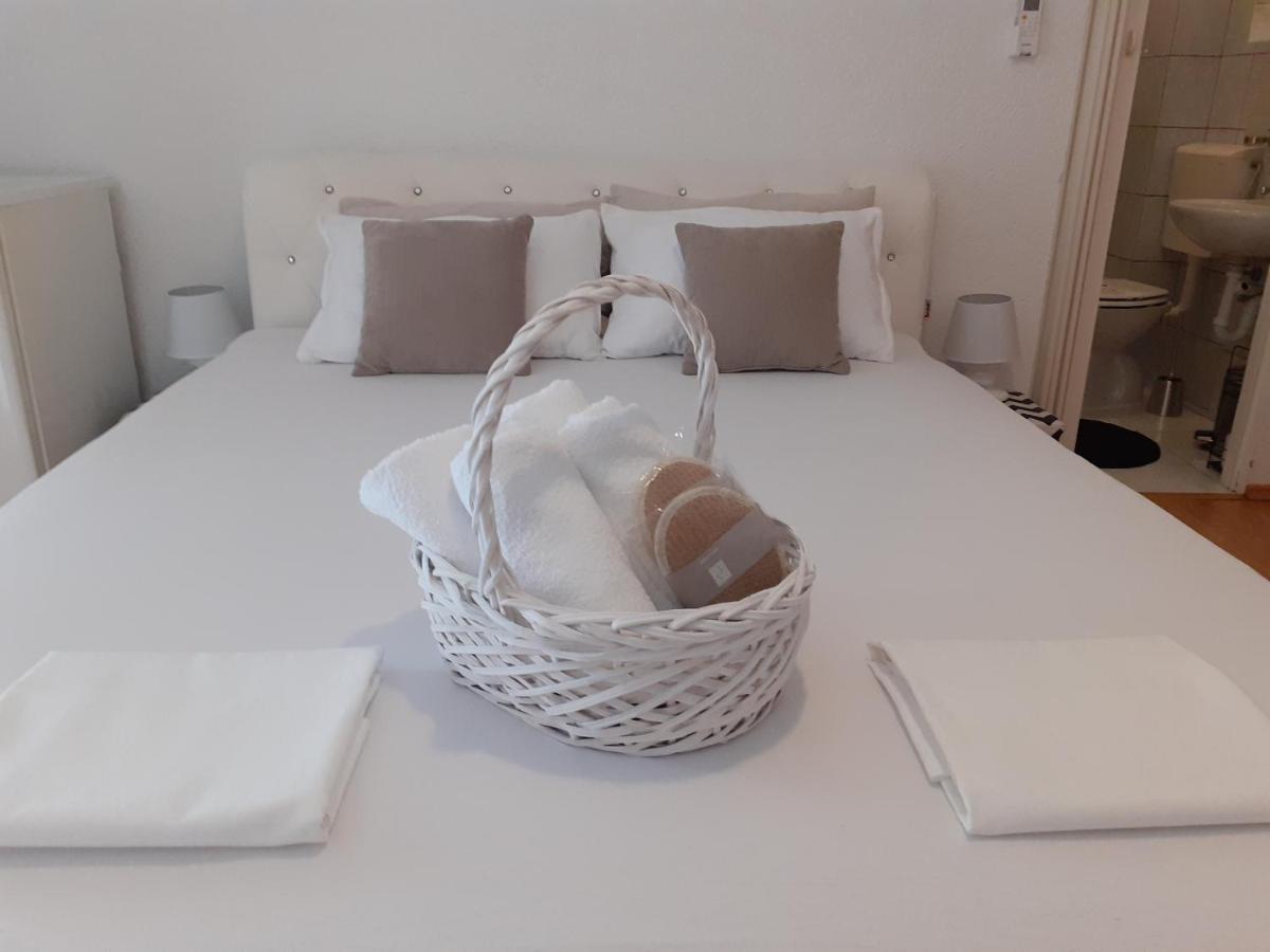 Room Domo Сен Екстериор снимка